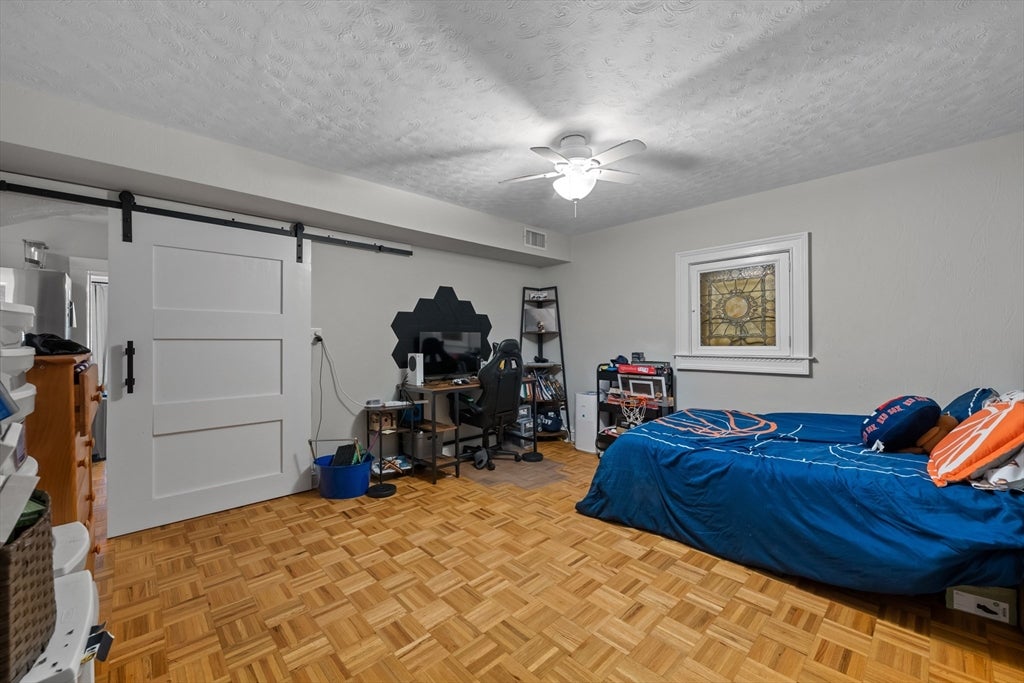 36 Elm St #B, Worcester, MA, 36 Elm St #B, Worcester, MA Photo #17