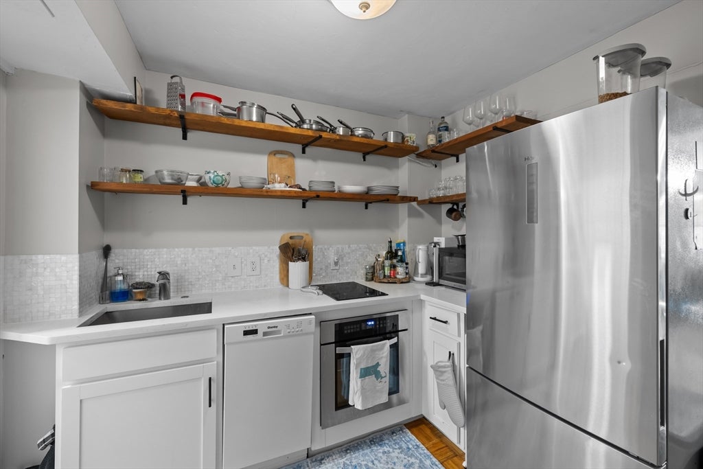 36 Elm St #B, Worcester, MA, 36 Elm St #B, Worcester, MA Photo #7