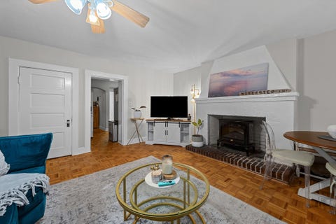 Photo of 36 Elm St #B, Worcester, MA 01609 (MLS # 73563799)
