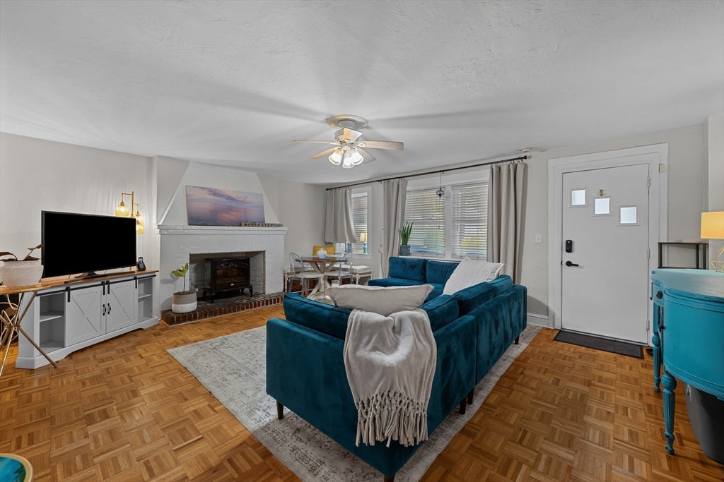 36 Elm St B