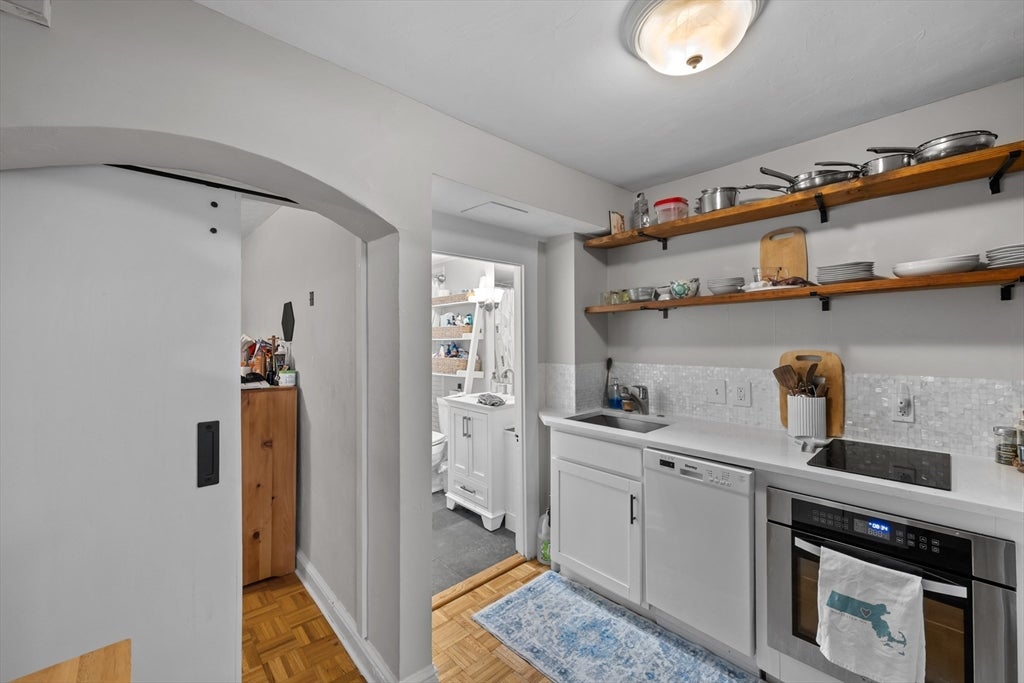 36 Elm St #B, Worcester, MA, 36 Elm St #B, Worcester, MA Photo #10