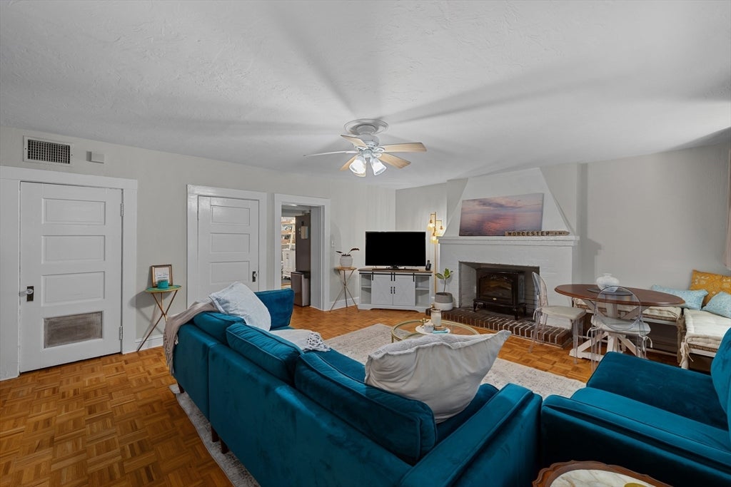 36 Elm St B
