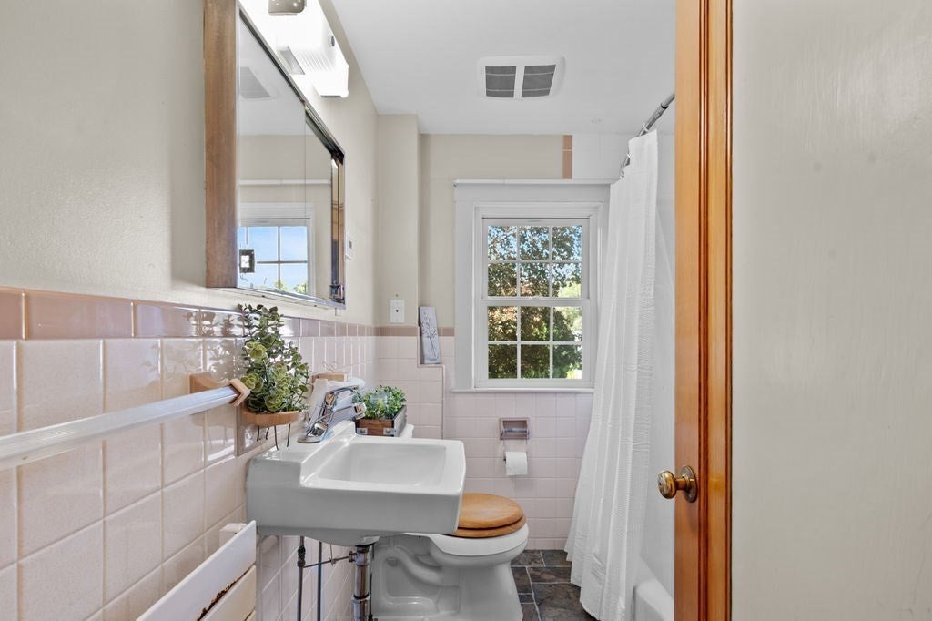 25 Hillcrest Ave, Beverly, MA, 25 Hillcrest Ave, Beverly, MA Photo #20