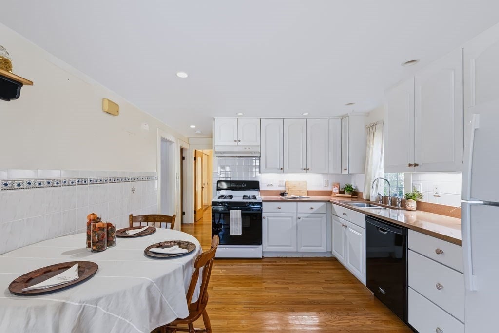25 Hillcrest Ave, Beverly, MA, 25 Hillcrest Ave, Beverly, MA Photo #16