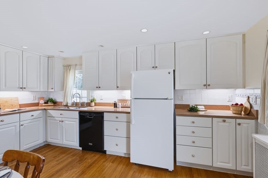 25 Hillcrest Ave, Beverly, MA, 25 Hillcrest Ave, Beverly, MA Photo #18