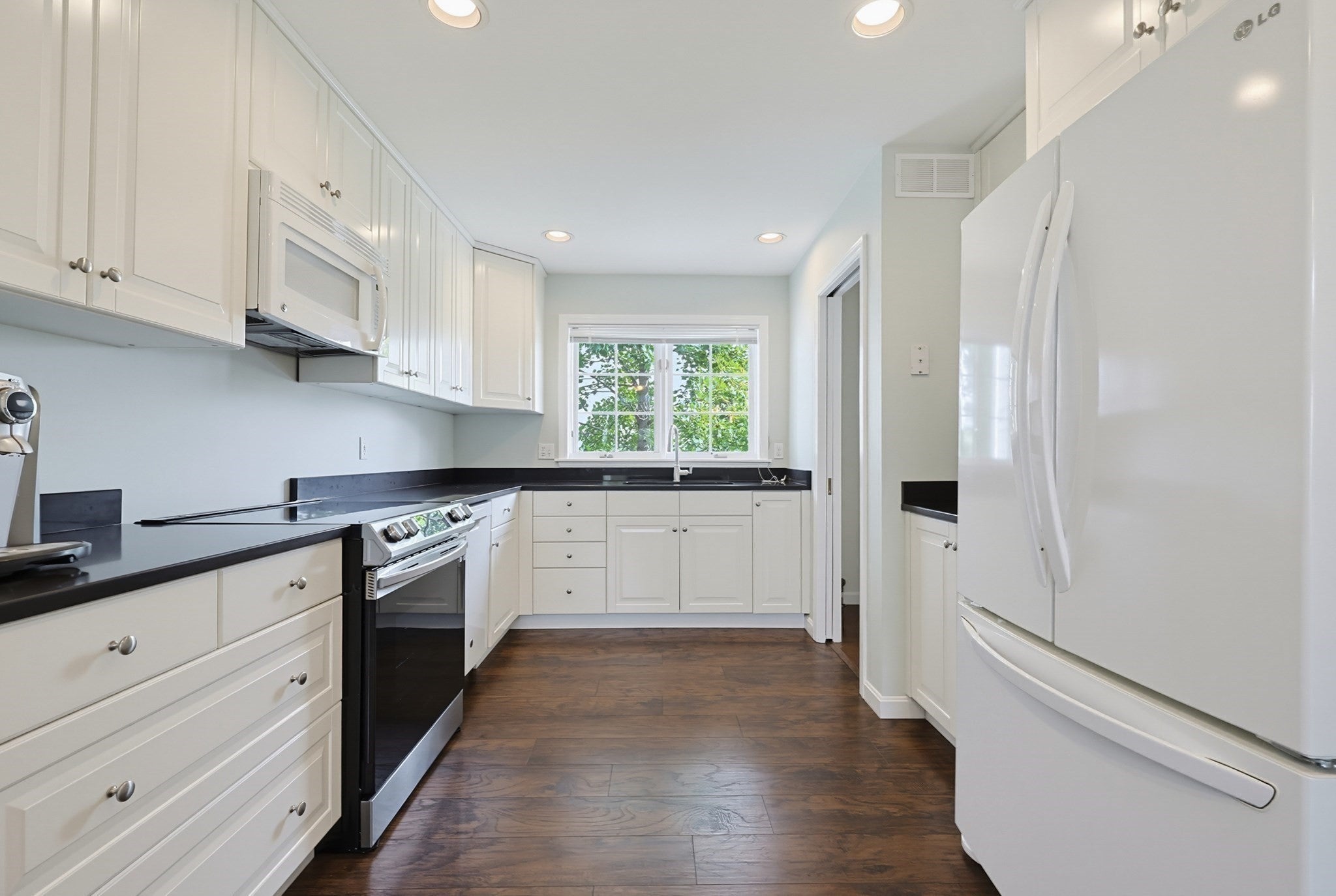 15 Kings Way #4, Waltham, MA Photo #5