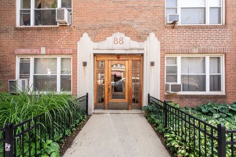 88 Strathmore 7 Boston MA 02135