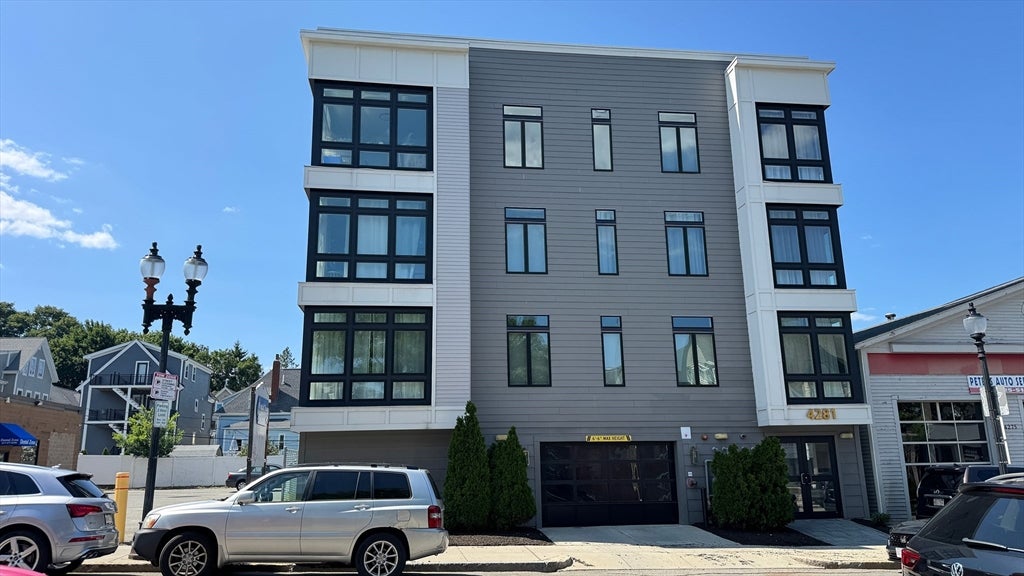 Click for 4281 Washington St #4C, Boston, MA slideshow Click for 4281 Washington St #4C, Boston, MA slideshow