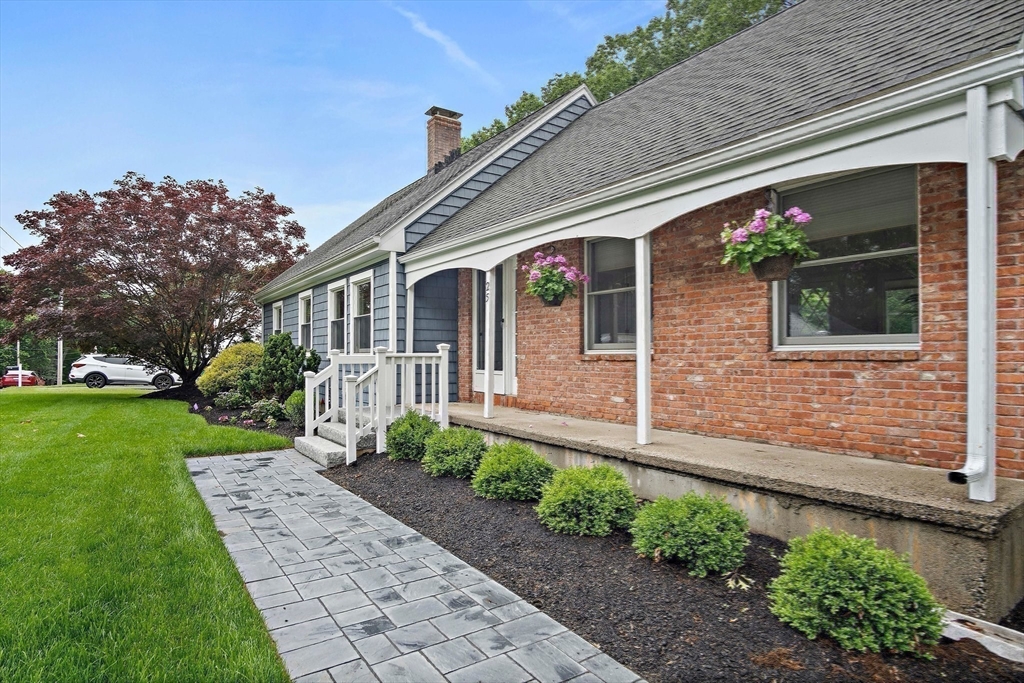25 Indian Hill Road