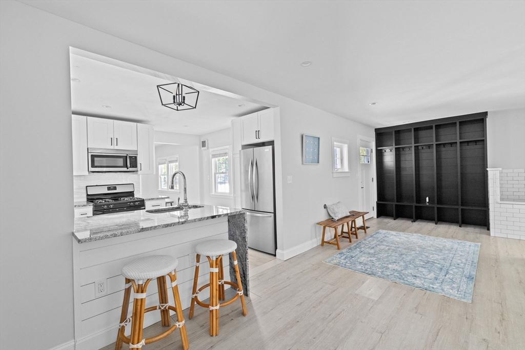 7 Cliff Rd