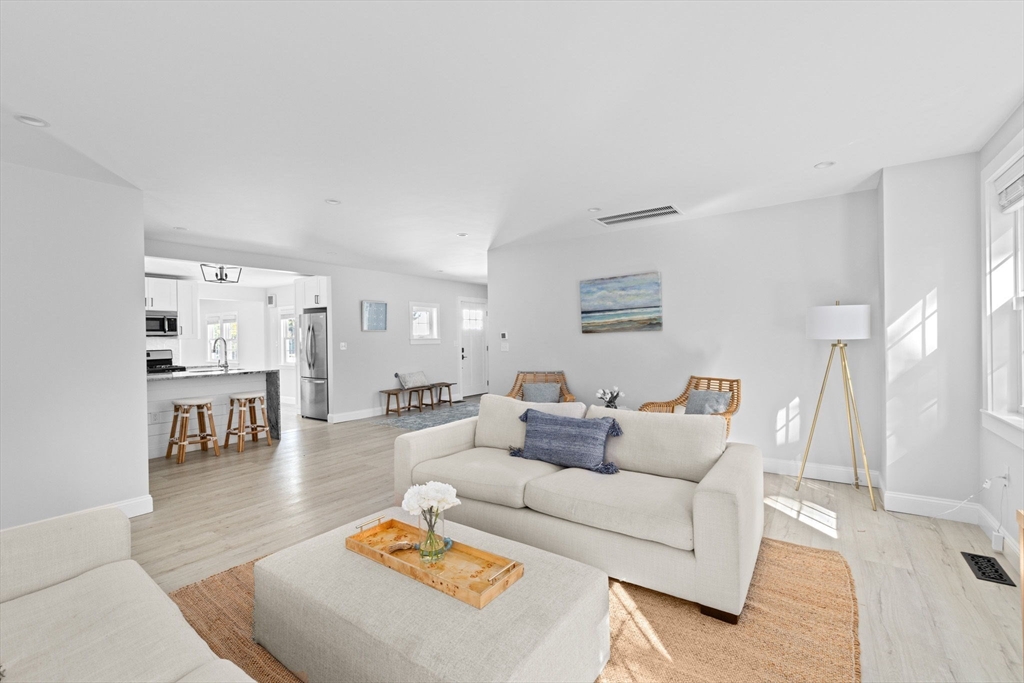 7 Cliff Rd