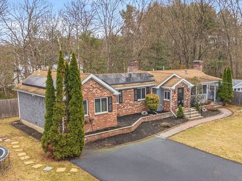 30 Glendale Ave Uxbridge MA 01569