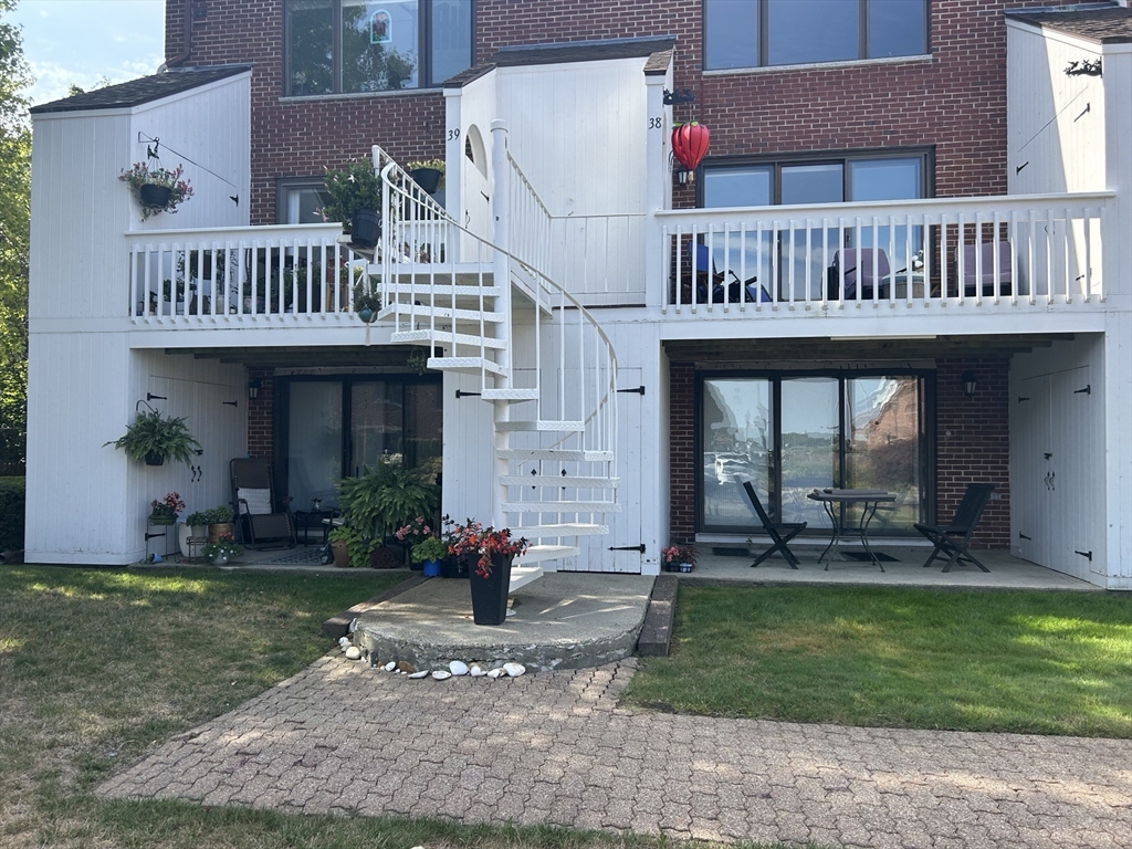 126 Merrimac Street 37