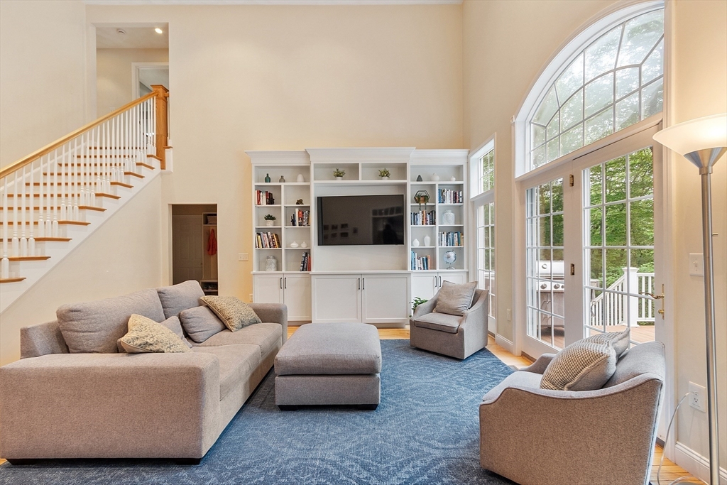 10 Londonderry Lane
