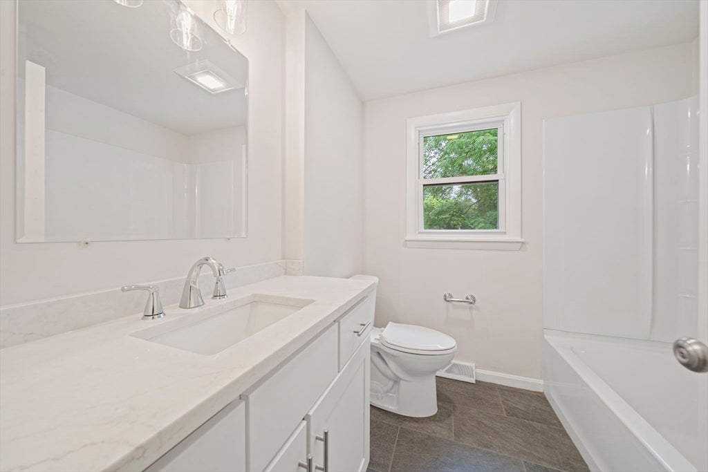36 Vine Street, Randolph, MA Photo #24