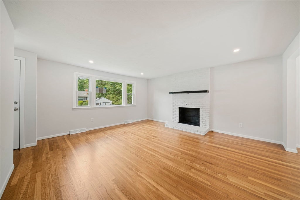 36 Vine Street, Randolph, MA Photo #12