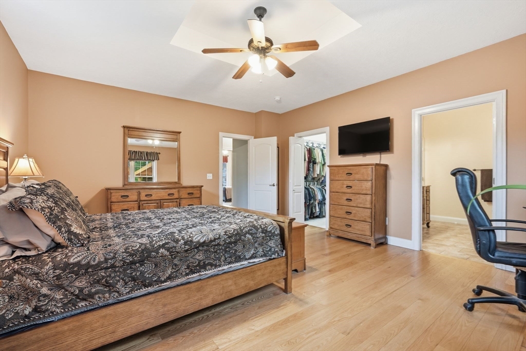 59 Gilbert Rd, Southampton, MA Photo #16