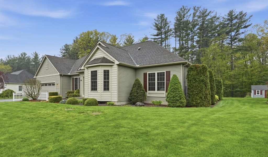 59 Gilbert Rd, Southampton, MA Photo #4
