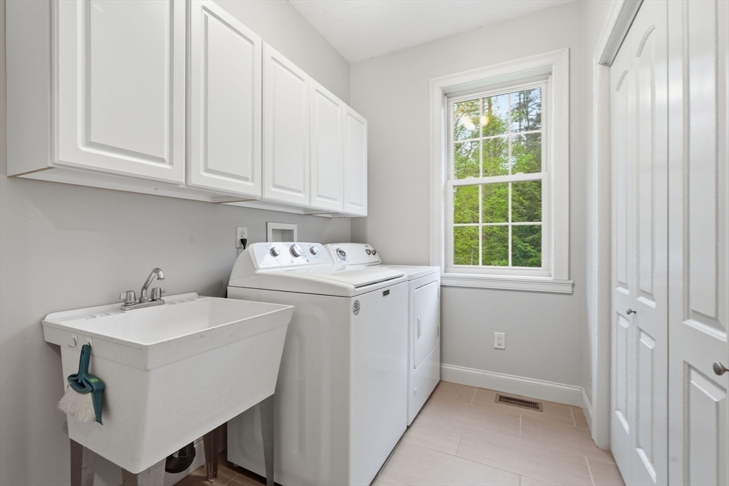 59 Gilbert Rd, Southampton, MA Photo #22