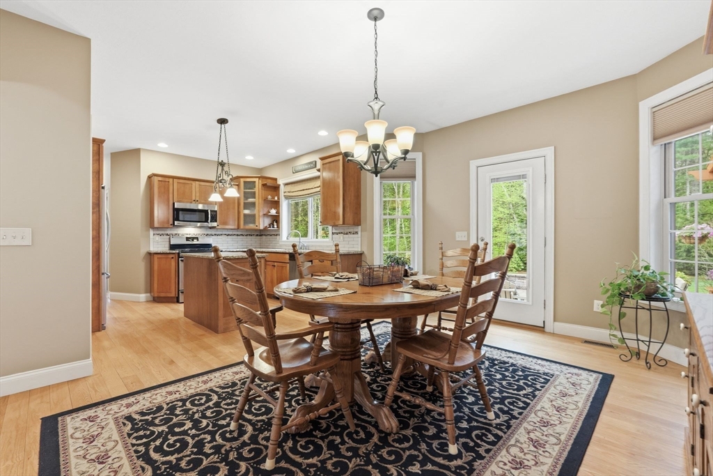 59 Gilbert Rd, Southampton, MA Photo #10
