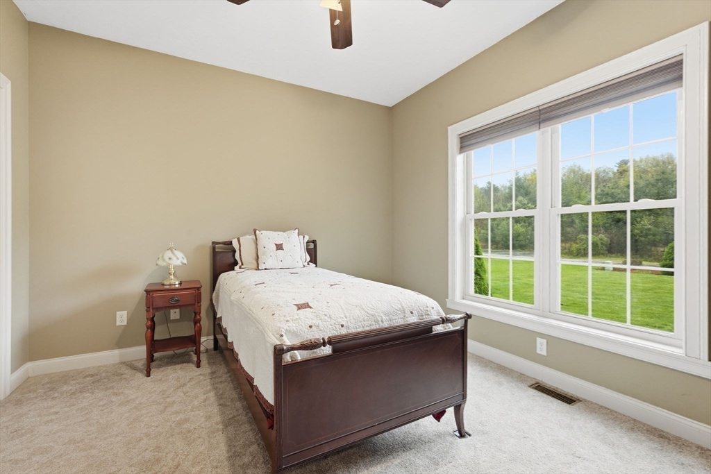 59 Gilbert Rd, Southampton, MA Photo #21