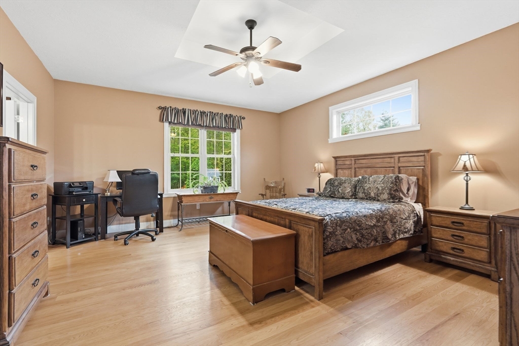 59 Gilbert Rd, Southampton, MA Photo #15