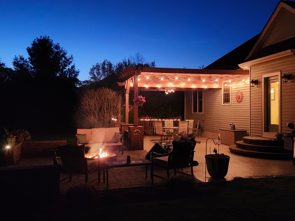 59 Gilbert Rd, Southampton, MA Photo #38
