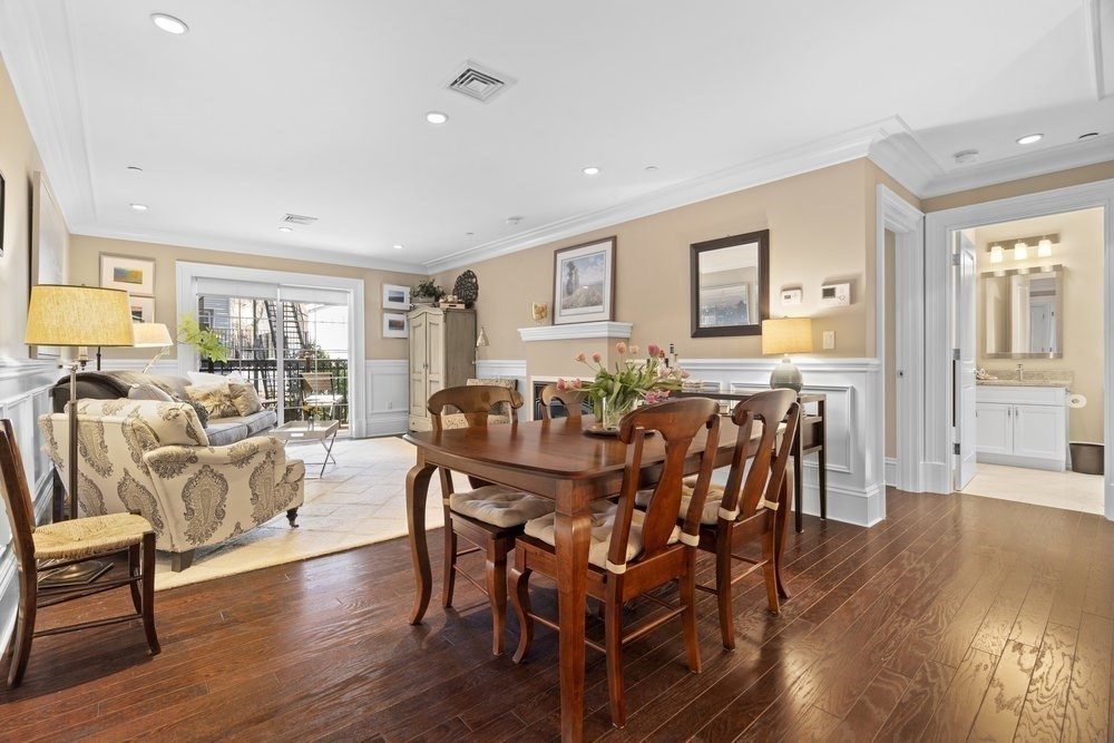 606 East Fourth Street 203