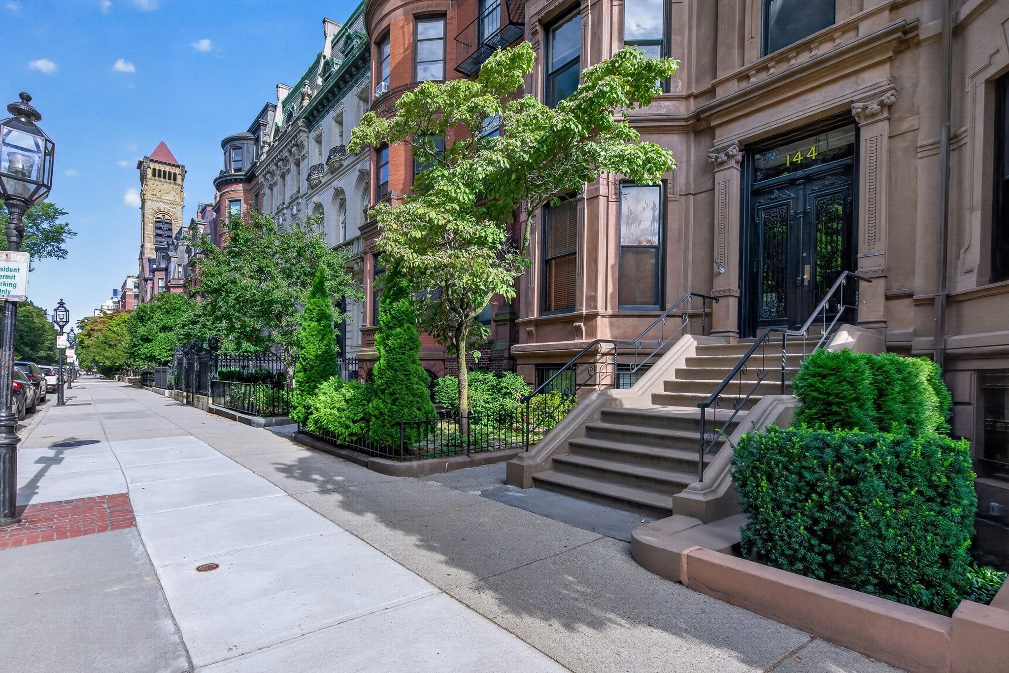 144 Commonwealth Ave 4