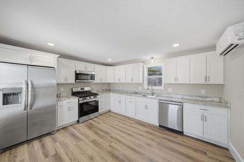 129 Marianna St Lynn MA 01902