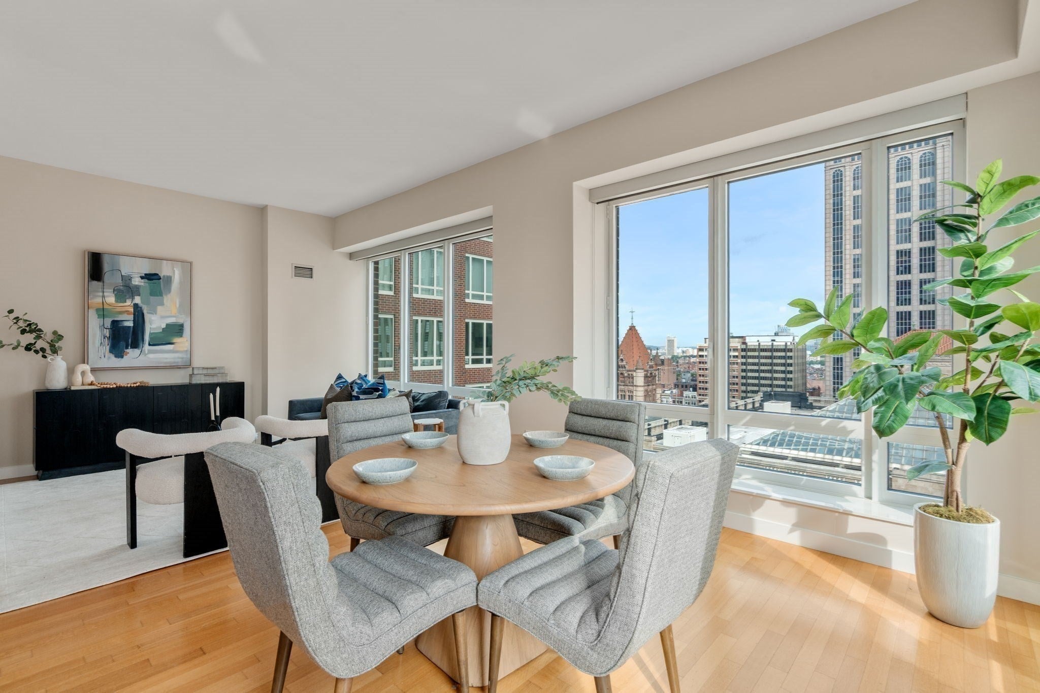 400 Stuart St 16B