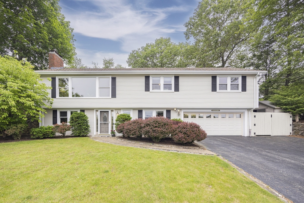 19 Pilgrim Dr