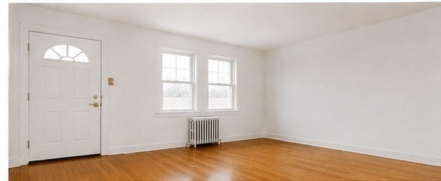 19- 21 East St
