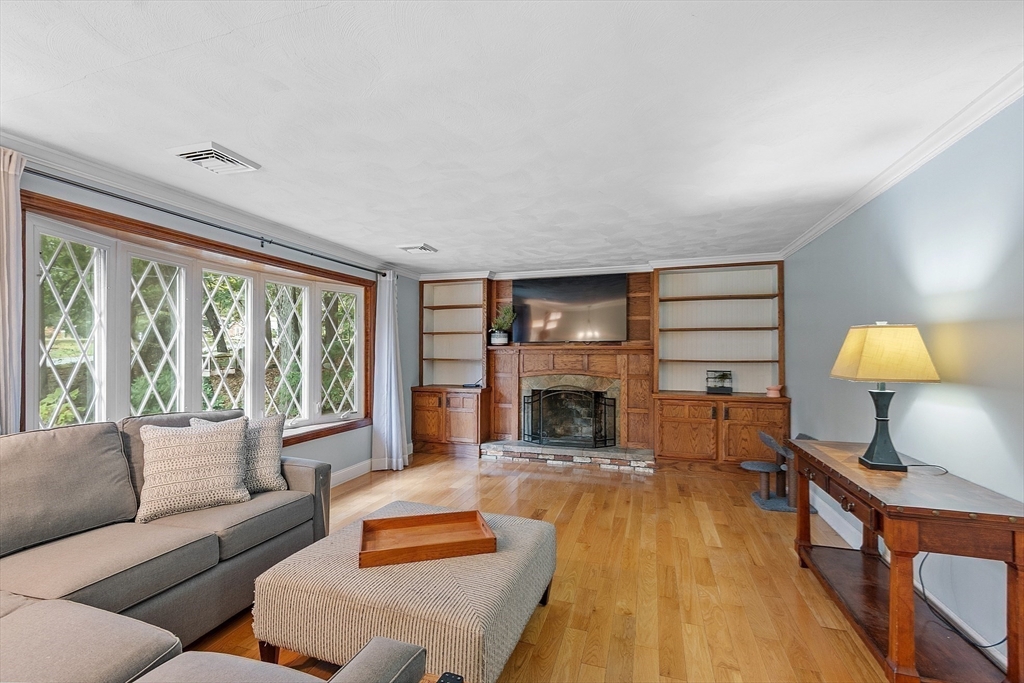 20 Meredith Rd