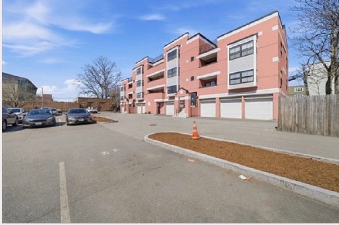 60-R Gibson St #B3, Boston, MA, 60-R Gibson St #B3, Boston, MA Photo #23