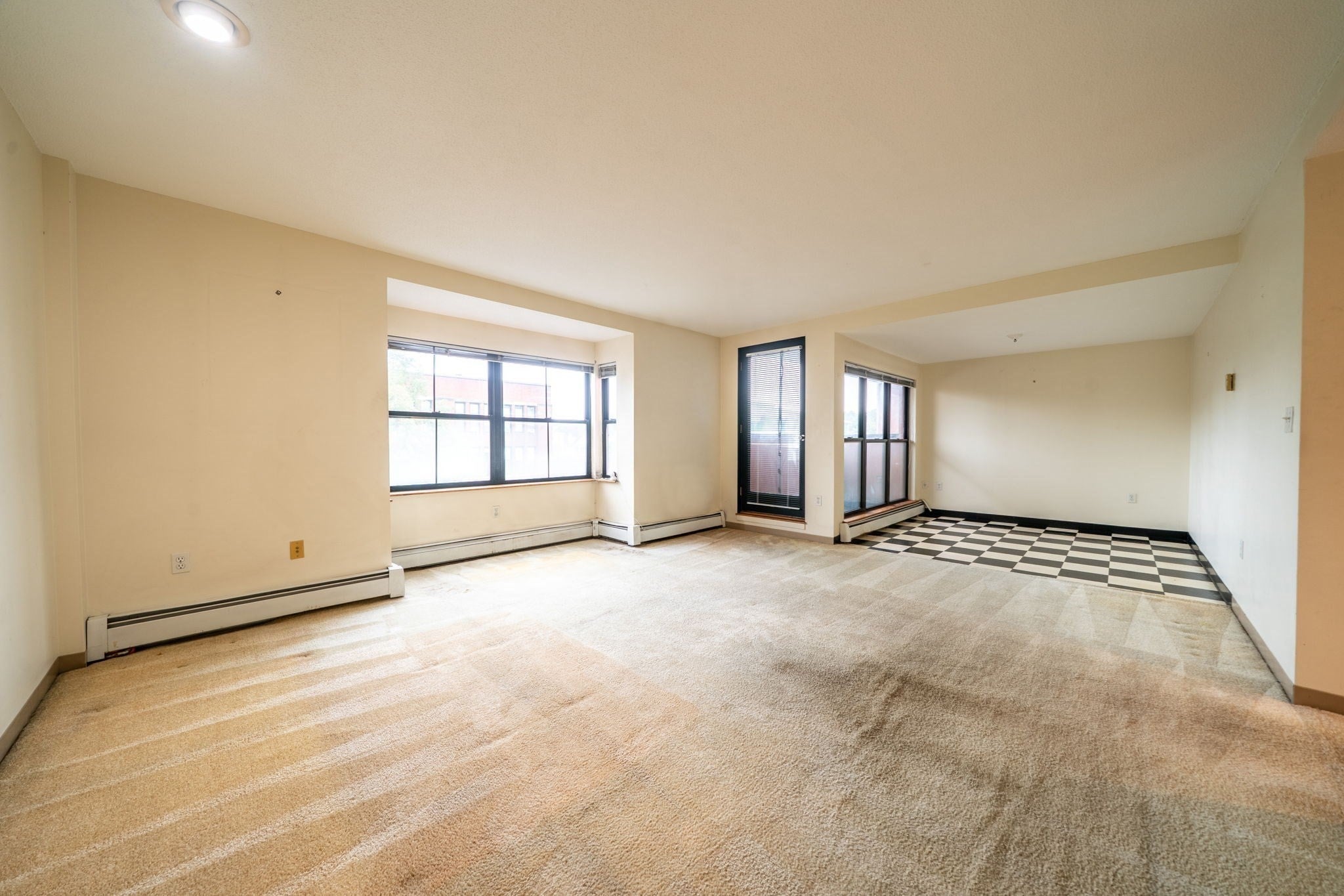 60-R Gibson St B3