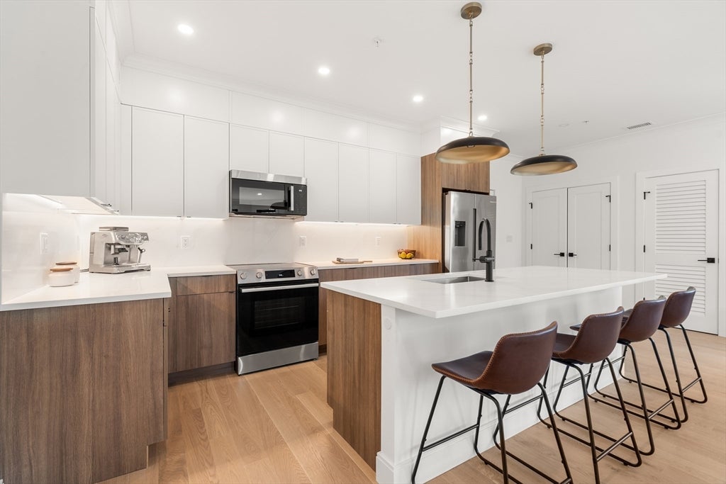Photo of 228 Washington Street, Boston, MA