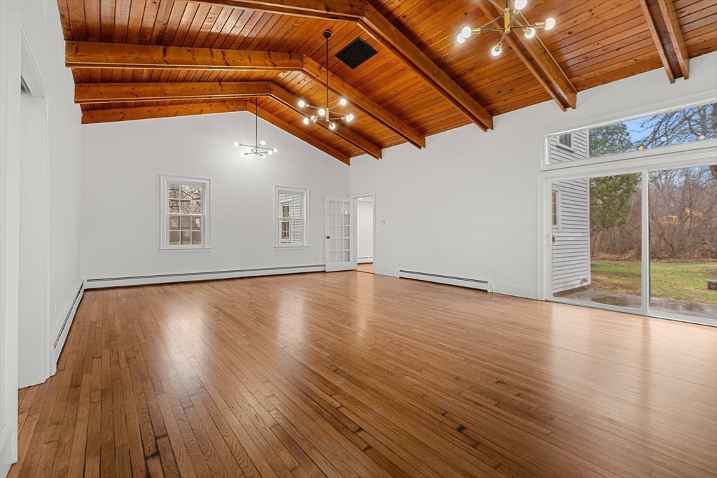 193 Chicopee Row