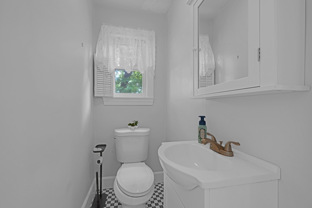 71 Morningside Rd, Worcester, MA, 71 Morningside Rd, Worcester, MA Photo #16