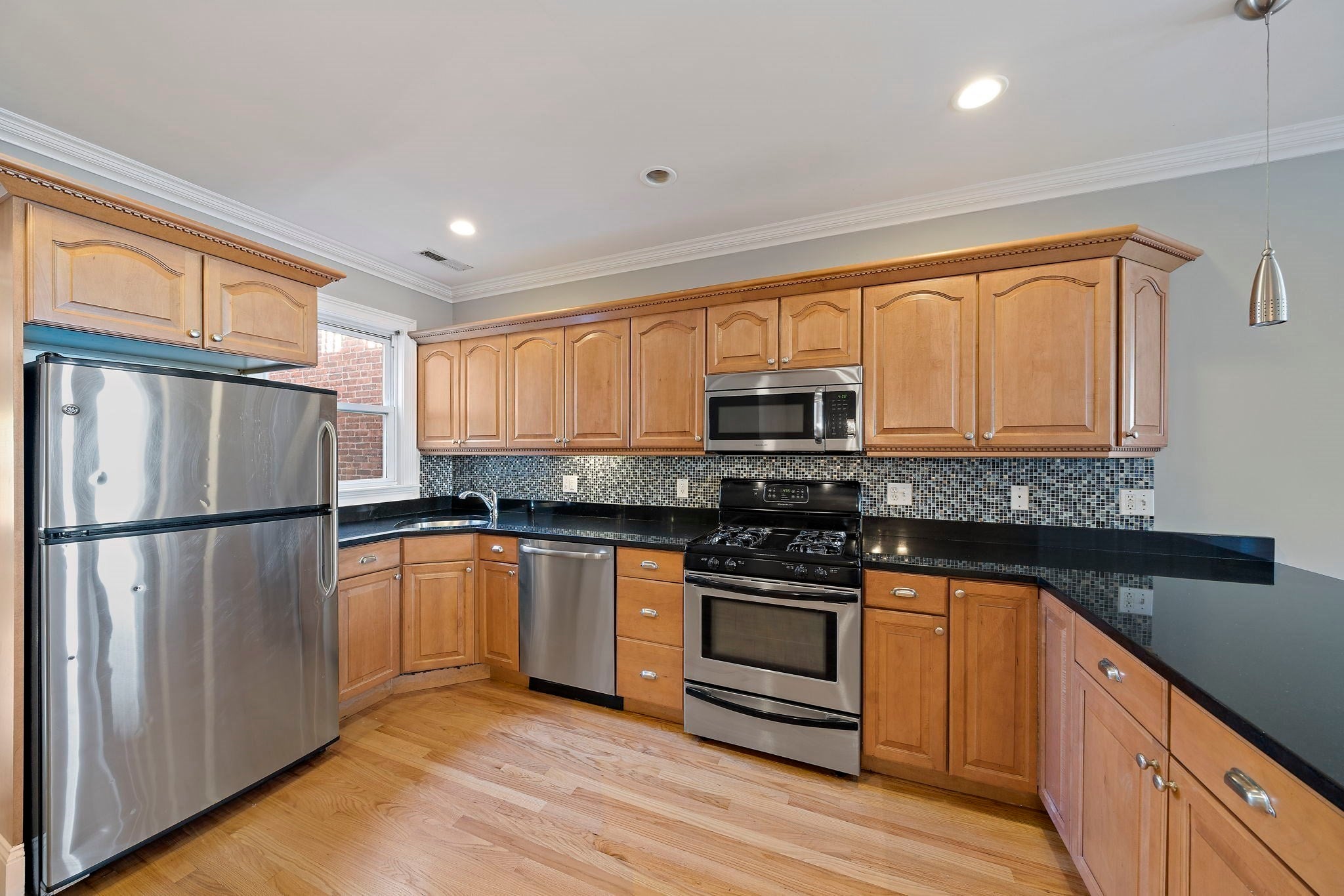 161 Dorchester St #2, Boston, MA, 161 Dorchester St #2, Boston, MA Photo #2