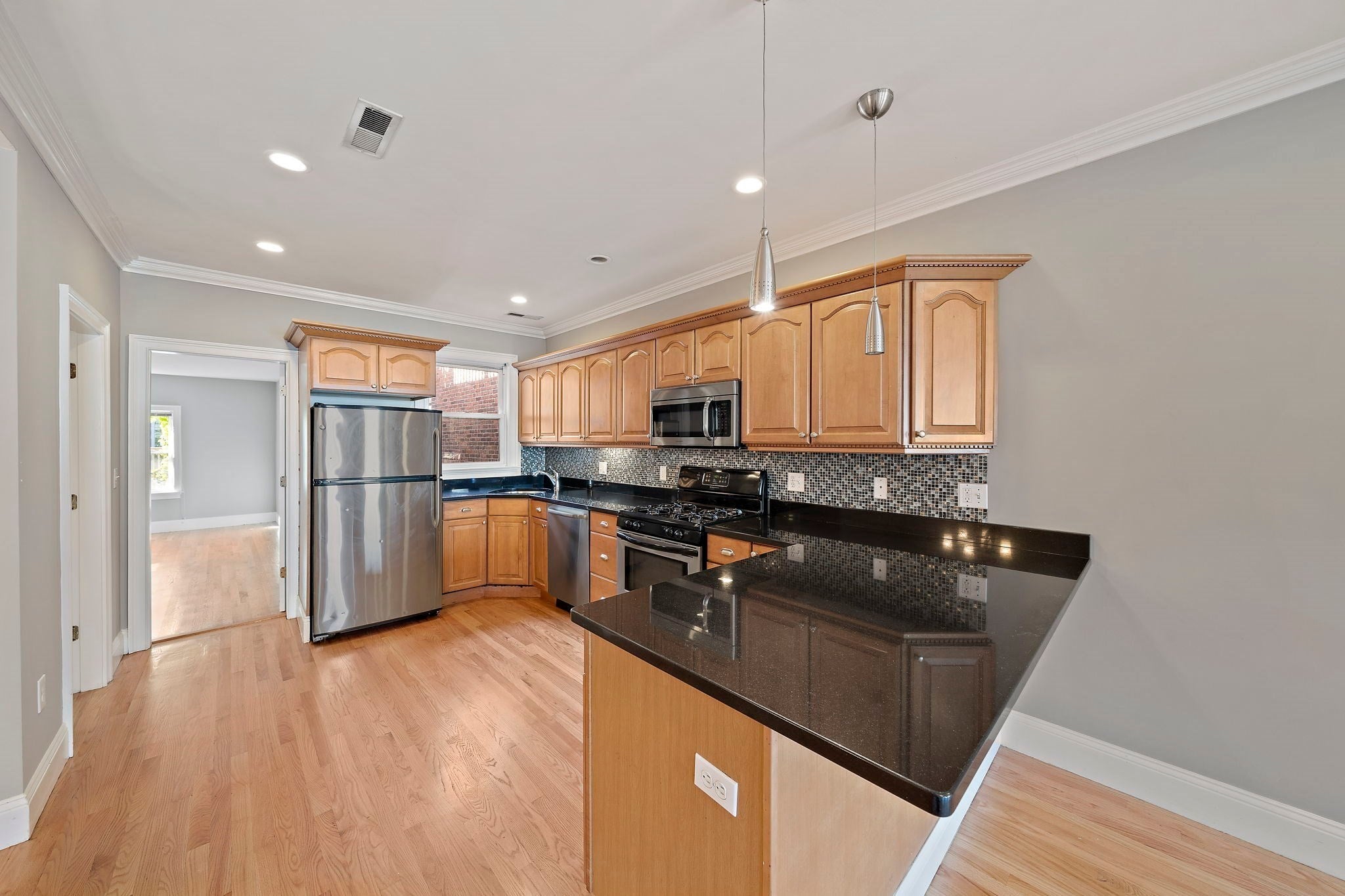 161 Dorchester St #2, Boston, MA, 161 Dorchester St #2, Boston, MA Photo #4