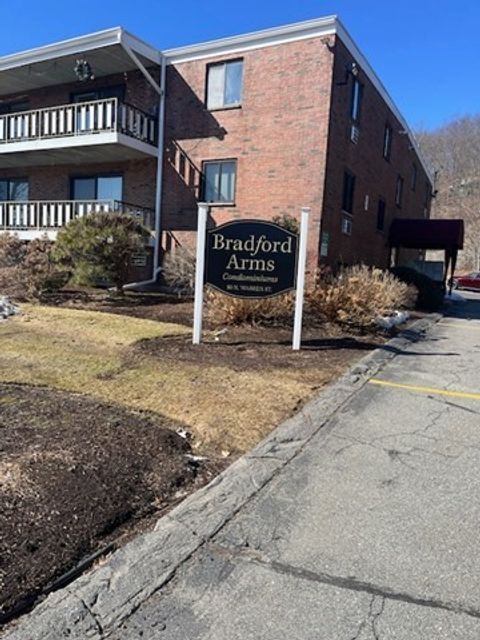 Photo of 80 North Warren St #33, Woburn, MA 01801 (MLS # 73486557)