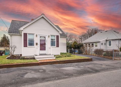 32 Beloit Rd Dedham MA 02026