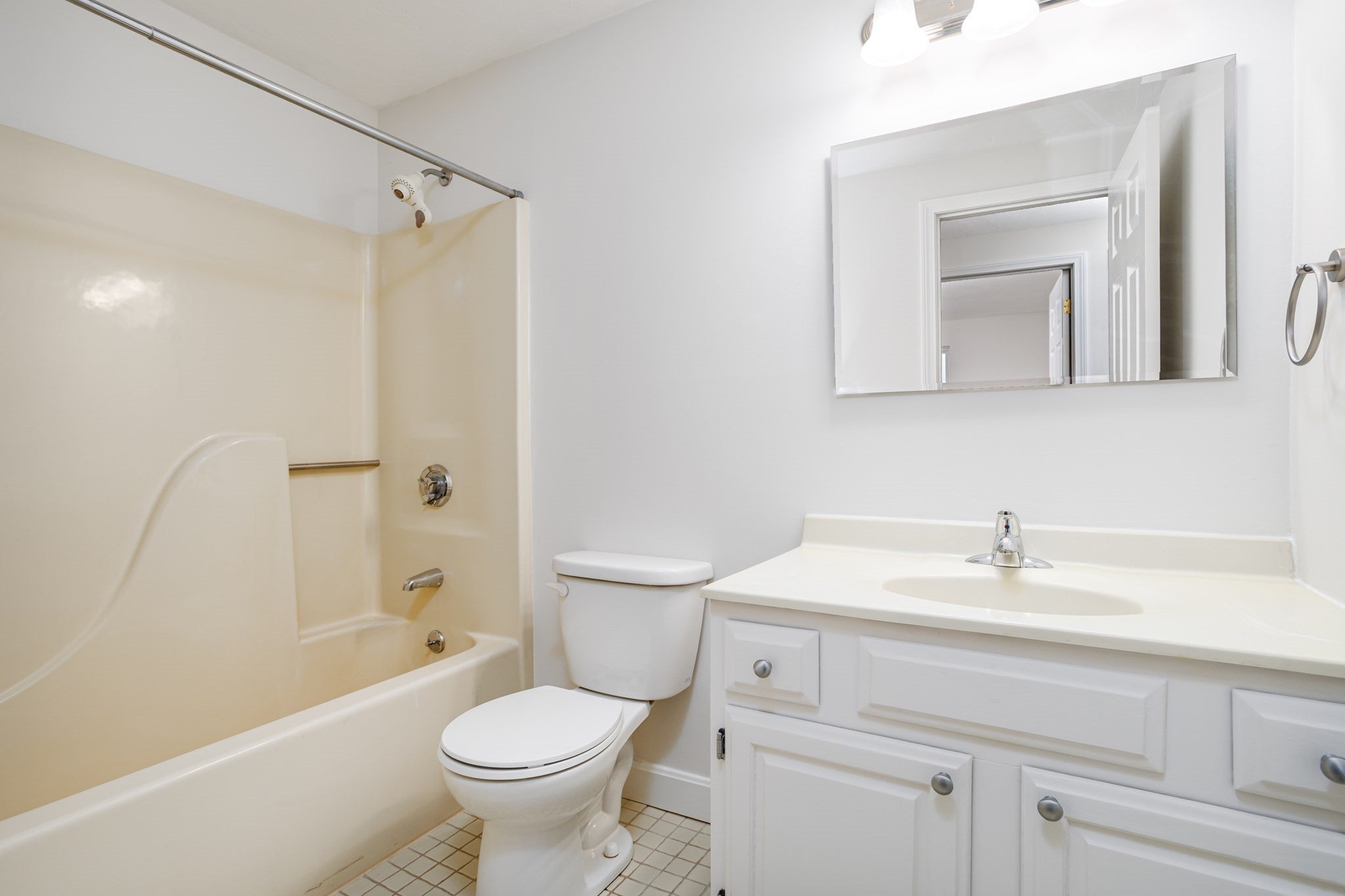 303 Ridgefield Circle #303D, Clinton, MA, 303 Ridgefield Circle #303D, Clinton, MA Photo #27