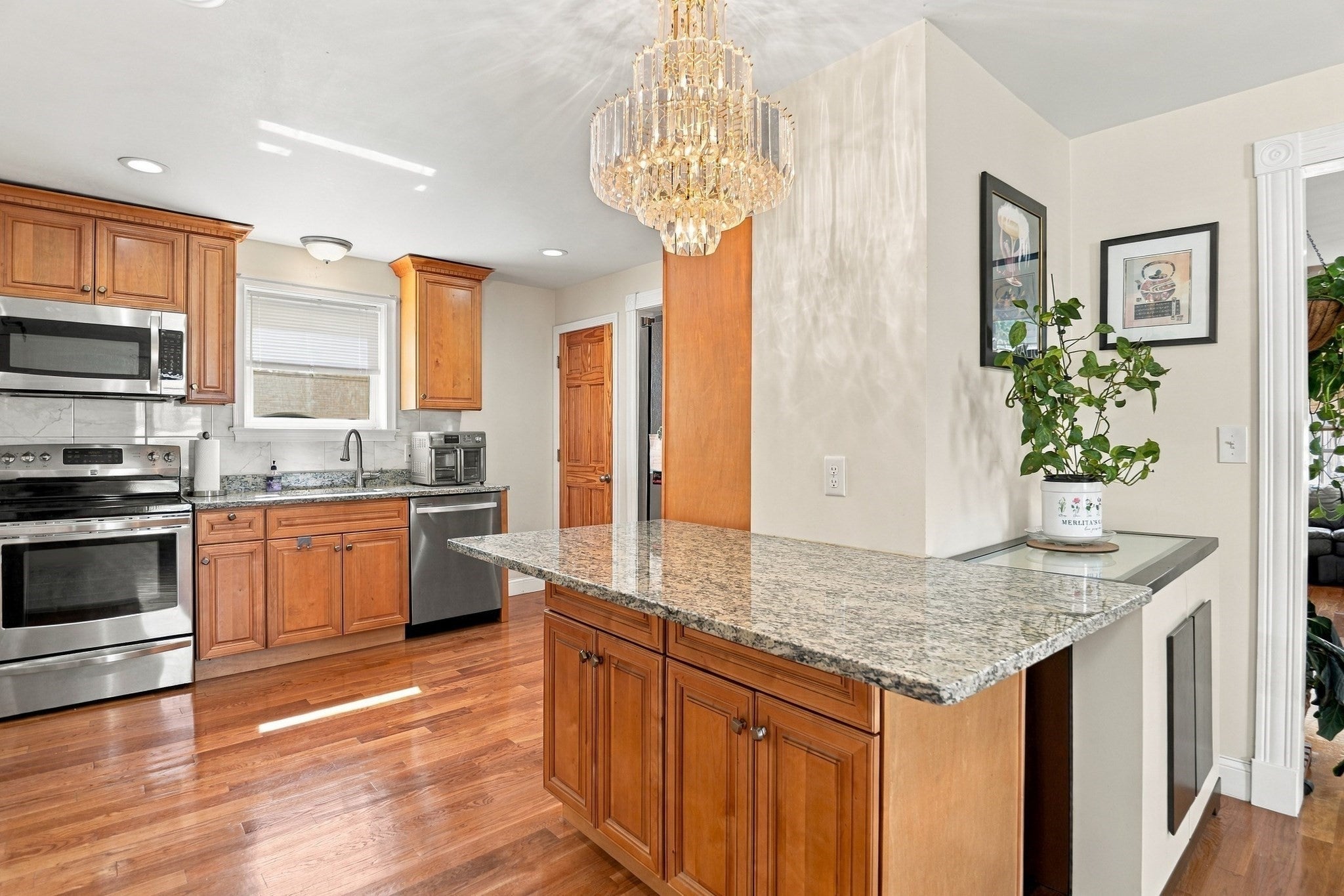 7 Geneva Avenue, Lynn, MA Photo #10