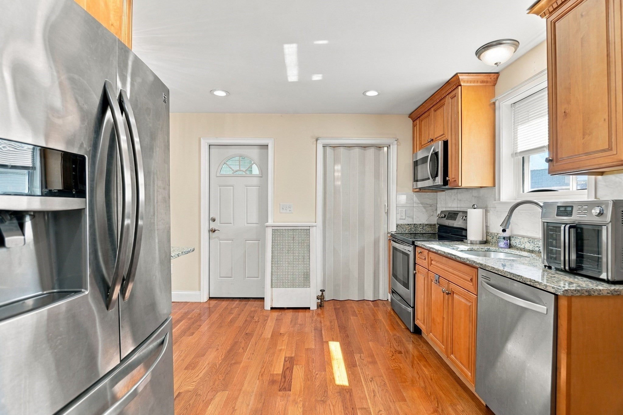 7 Geneva Avenue, Lynn, MA Photo #11