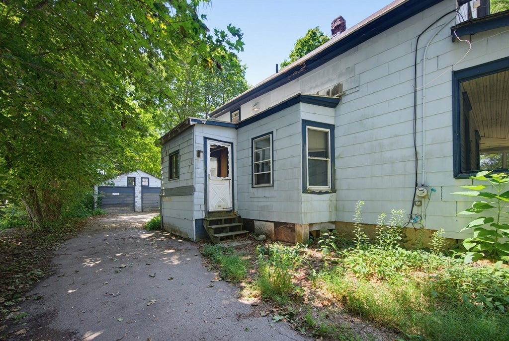 507 Taunton Ave