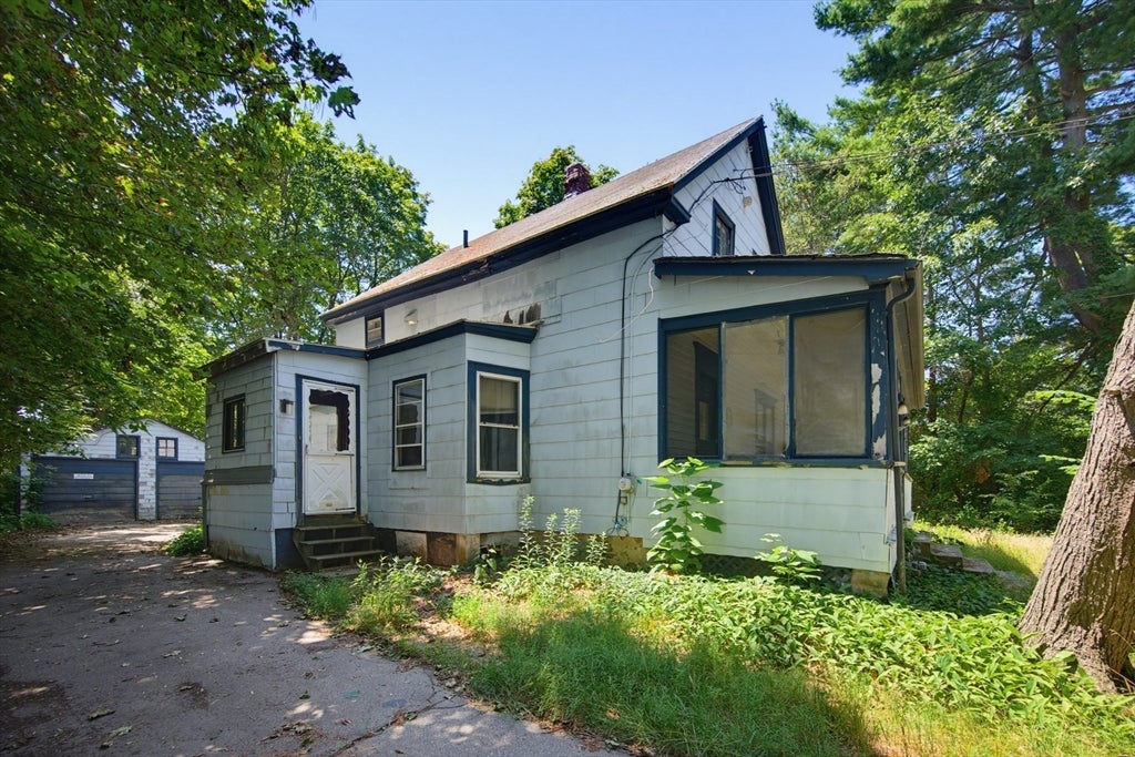 507 Taunton Ave