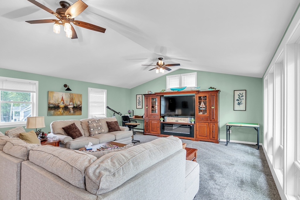105 Lakeview