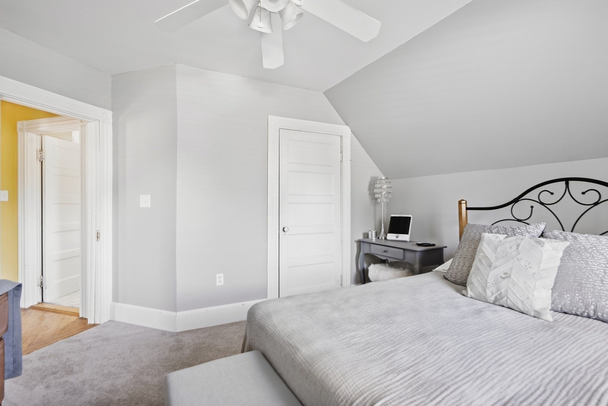 27 Arthur St, Methuen, MA Photo #22